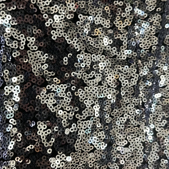 Homecoming Mini Dress, silvery-purple sequins, backless, stretchy - Picture 7 of 9